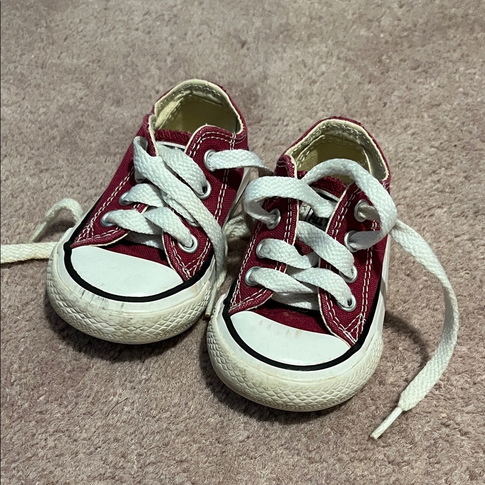 Maroon baby converse size 3
